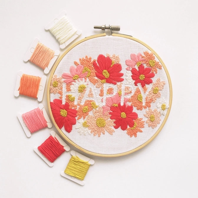 Kit de Broderie Florale – Happy | Kit DIY avec Cerceau Incl Cinnamon
