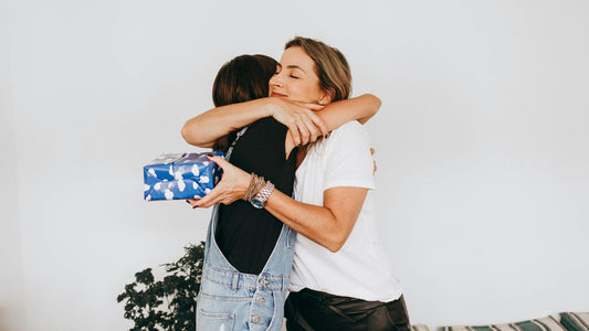 Nos idées-cadeaux pour une femme (qui font vraiment plaisir) !