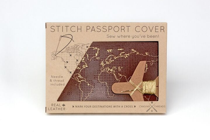 Protège-Passeport en Cuir Stitch Bordeaux – Édition "Carte du Monde à Broder" Chasing Threads Ltd