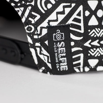 Casquette Snapback Tribal à colorier – Kit créatif enfant avec feutres textile Selfie Craft Co