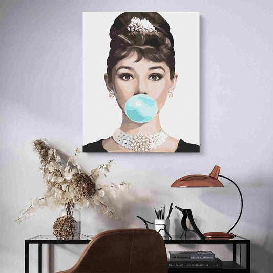 PAINT BY NUMBERS ® - Audrey Hepburn bubblegum - (Paint by Numbers Framed 40x50cm)