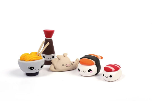 Figurines sushis et plats asiatiques réalisés en FIMO grâce à la Mallette Kawaii Asie.