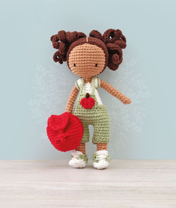 Pretty crochet doll kit Lina Graine Creative