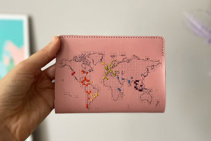 Protège Passeport Stitch à broder -Rose Chasing Threads Ltd
