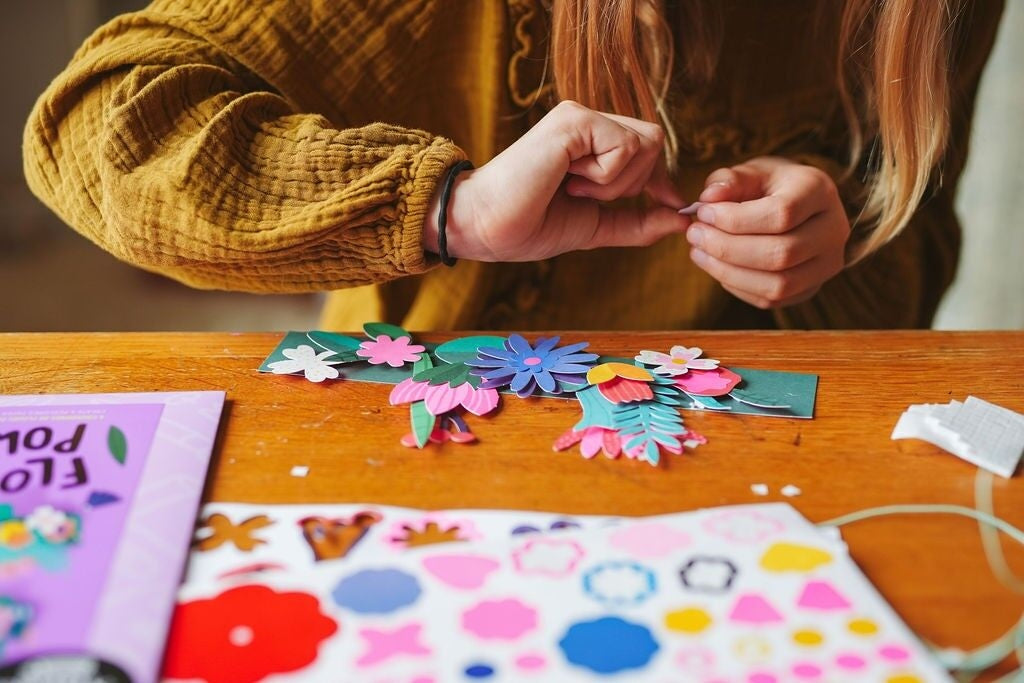 FLOWER POWER – Kit créatif 4 couronnes de fleurs à assembler dès 7 ans | OMY x Gallimard les Ateliers OMY & Gallimard Jeunesse