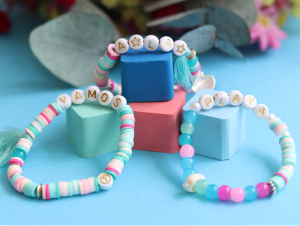 Bracelet fait main avec les mots Vamos A La Playa