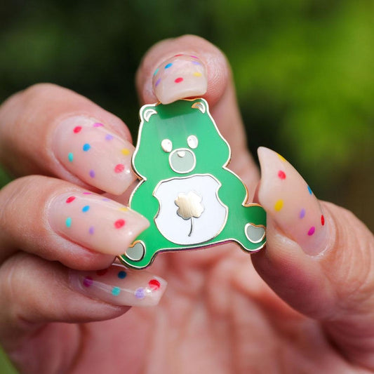 Broche Care Bears Bonne Chance – Pin’s Bisounours Good Luck doré studio inktvis