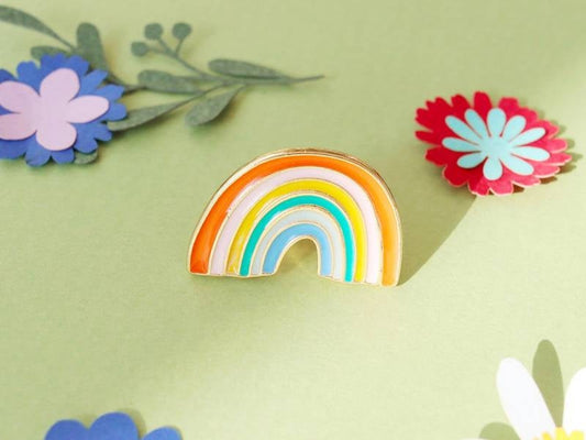Broche Pin’s Rainbow Émaillé – Accessoire Coloré & Vintage LA PETITE EPICERIE