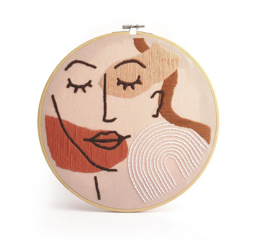 Kit broderie Visage Line Art Graine Créative – Tambour bois DIY moderne GRAINE CREATIVE