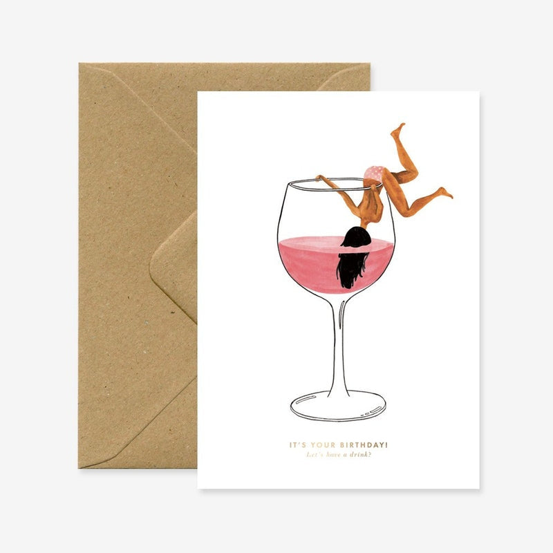Carte Just One Drink illustrée d’une femme plongeant dans un immense verre de vin rouge