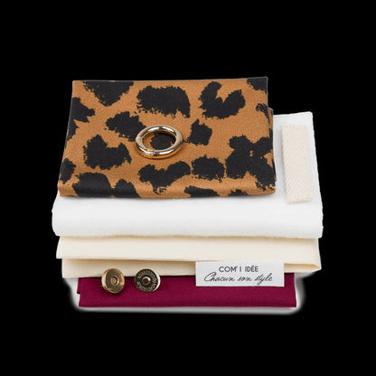 Kit Couture Étui à Lunettes Léopard “Graou” – Étui DIY Tendance avec Mousqueton Com'1 Idée
