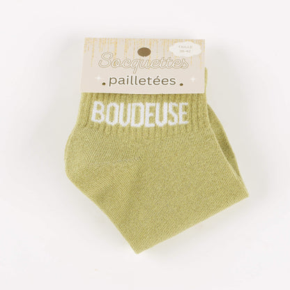 detail message boudeuse socquettes fantaisie femme