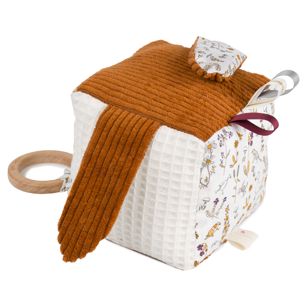 Kit couture cube d’éveil bébé Olympe – Jouet sensoriel Montessori en Liberty Com'1 Idée