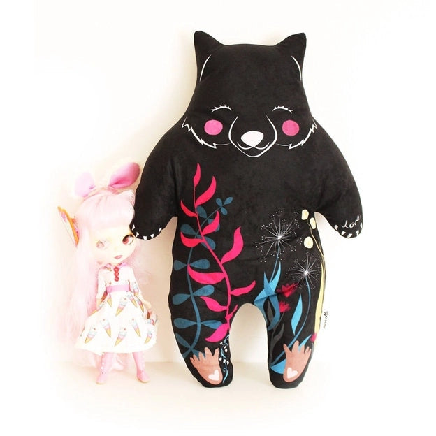 Kit de Couture – Coussin Wombat Softie (Miss Ella) | Velours ultra-doux, patron & pas-à-pas Miss Ella