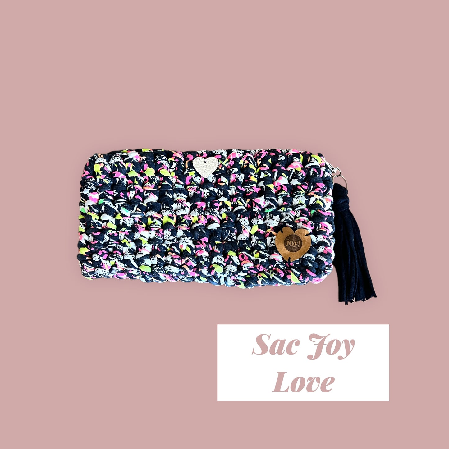 Pochette en crochet - JOY LOVE JOY!