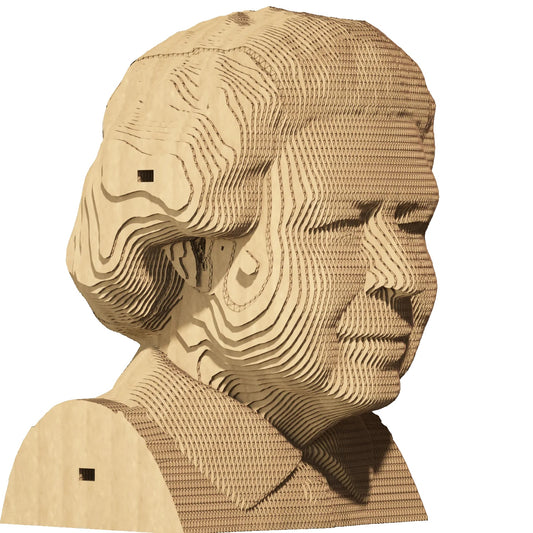 Puzzle 3D Queen Elizabeth II – Sculpture en Carton Recyclé CARTONIC Cartonic