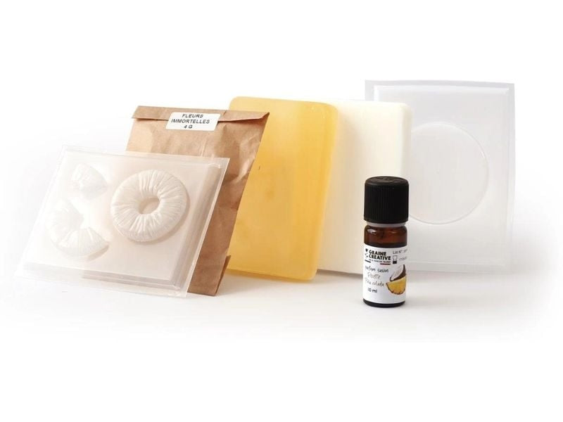 Savons maison parfumés à la Pina Colada