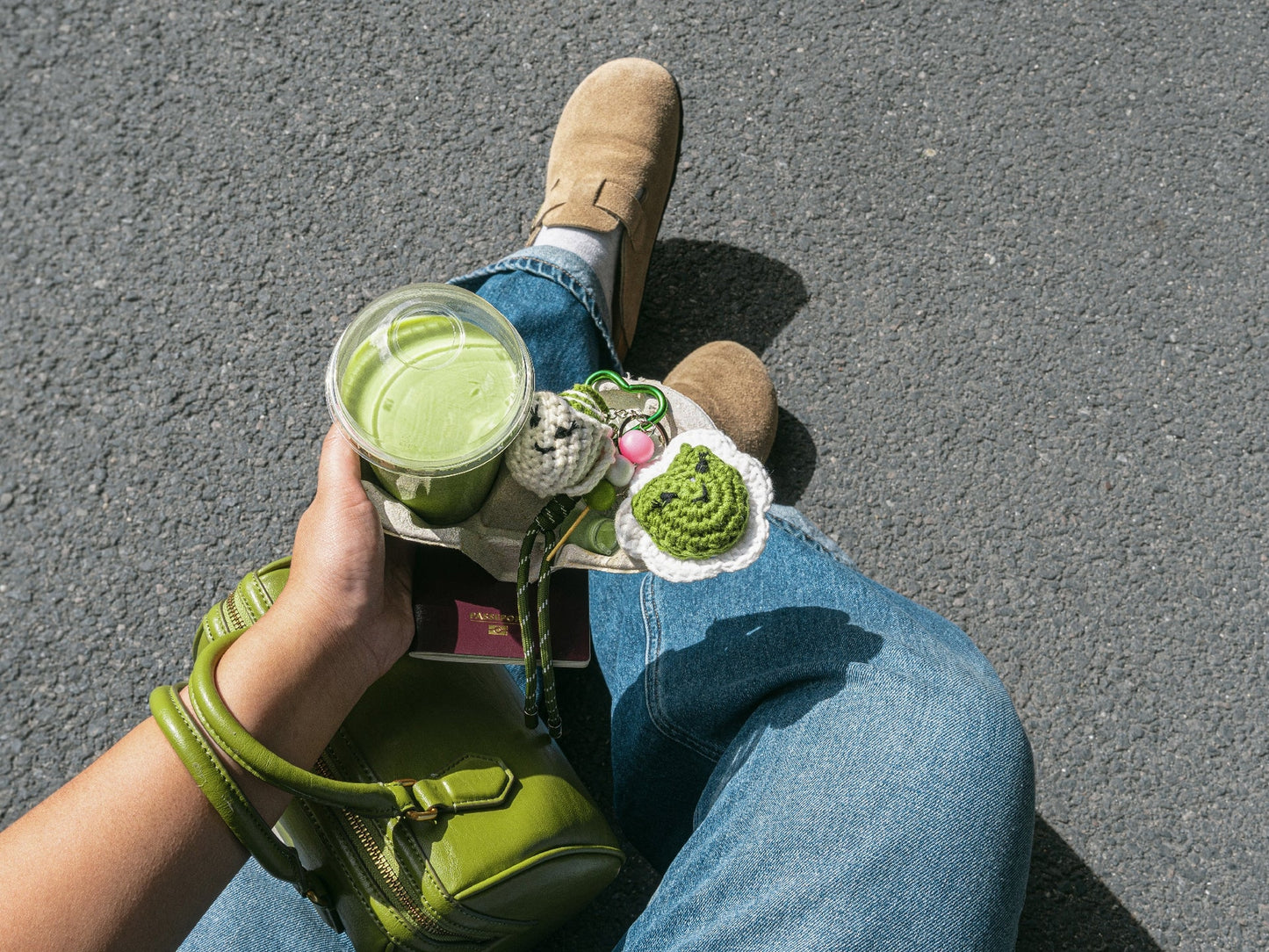 Kit Crochet Débutant – Bag Charms Matcha Club DIY zen & kawaii | La Petite Épicerie LA PETITE EPICERIE