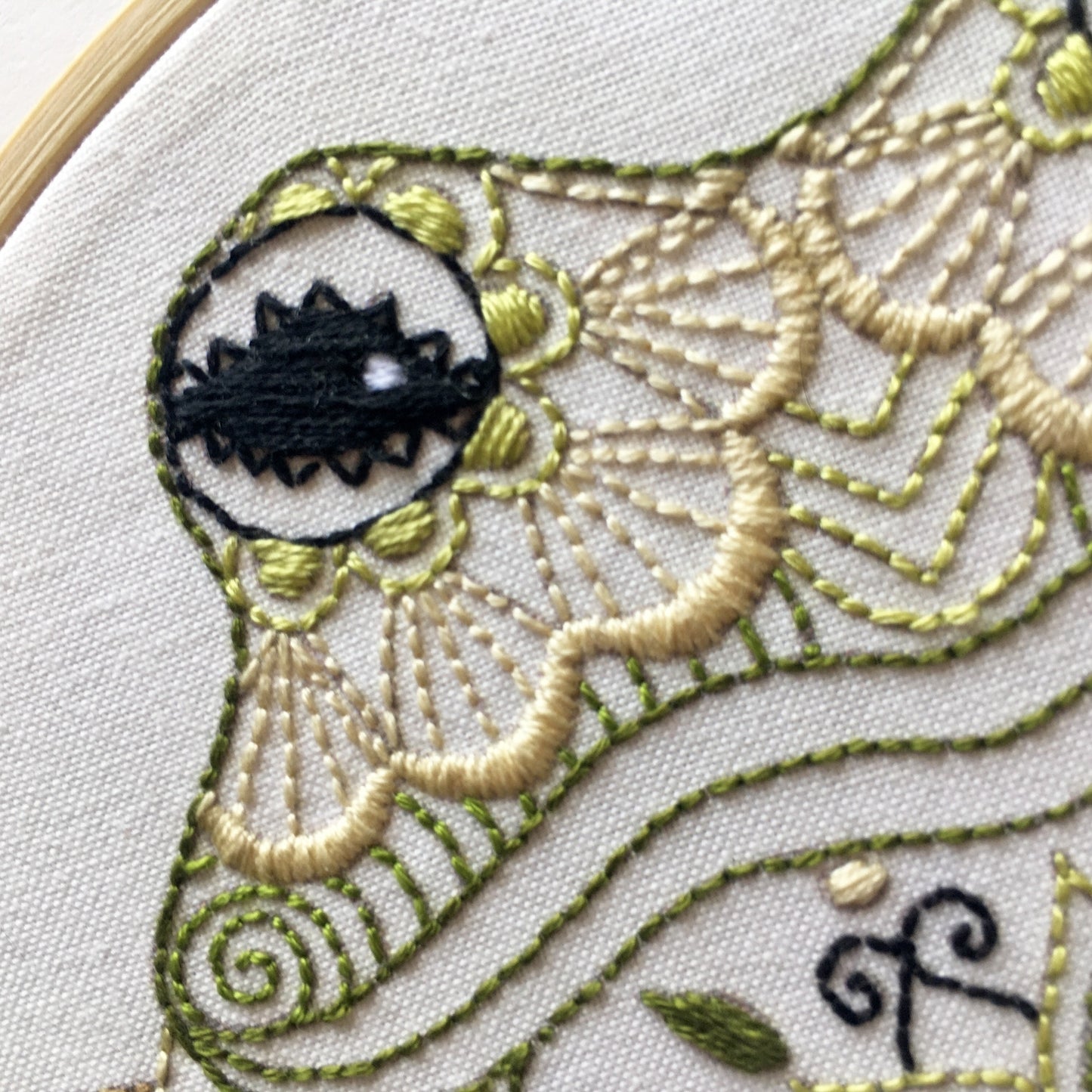Frog Embroidery Kit – Fun Hand Embroidery Design with Hoop
