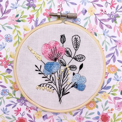 Mini kit de broderie florale Cinnamon
