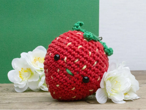 Kit crochet Amigurumi Porte clé Fraise