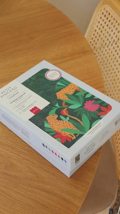 Cadeau créatif avec notebook à peindre Leaping Leopards