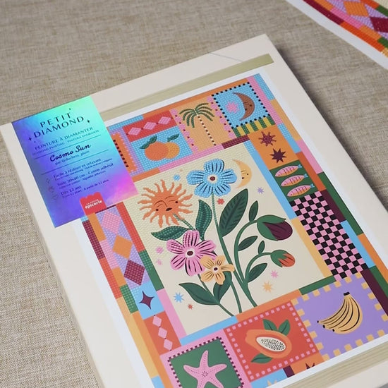 Toile diamond painting 30x40 cm Cosmo Sun, motifs soleil et fleurs graphiques