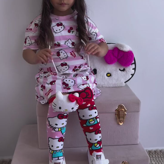 Chaussettes Hello Kitty MADMIA portées – Style kawaii