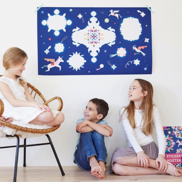 Poster Constellations enfant Poppik – 1000 stickers – Activité créative inspirée Montessori poppik