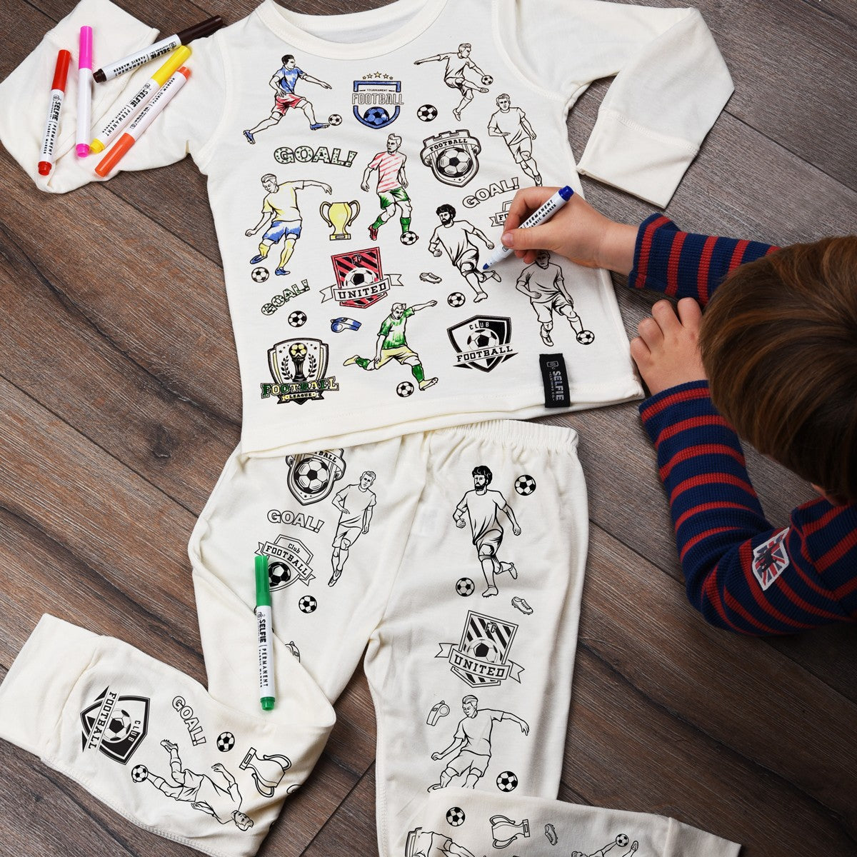 Pyjama à colorier aux couleurs de Footballeurs Selfie Craft Co