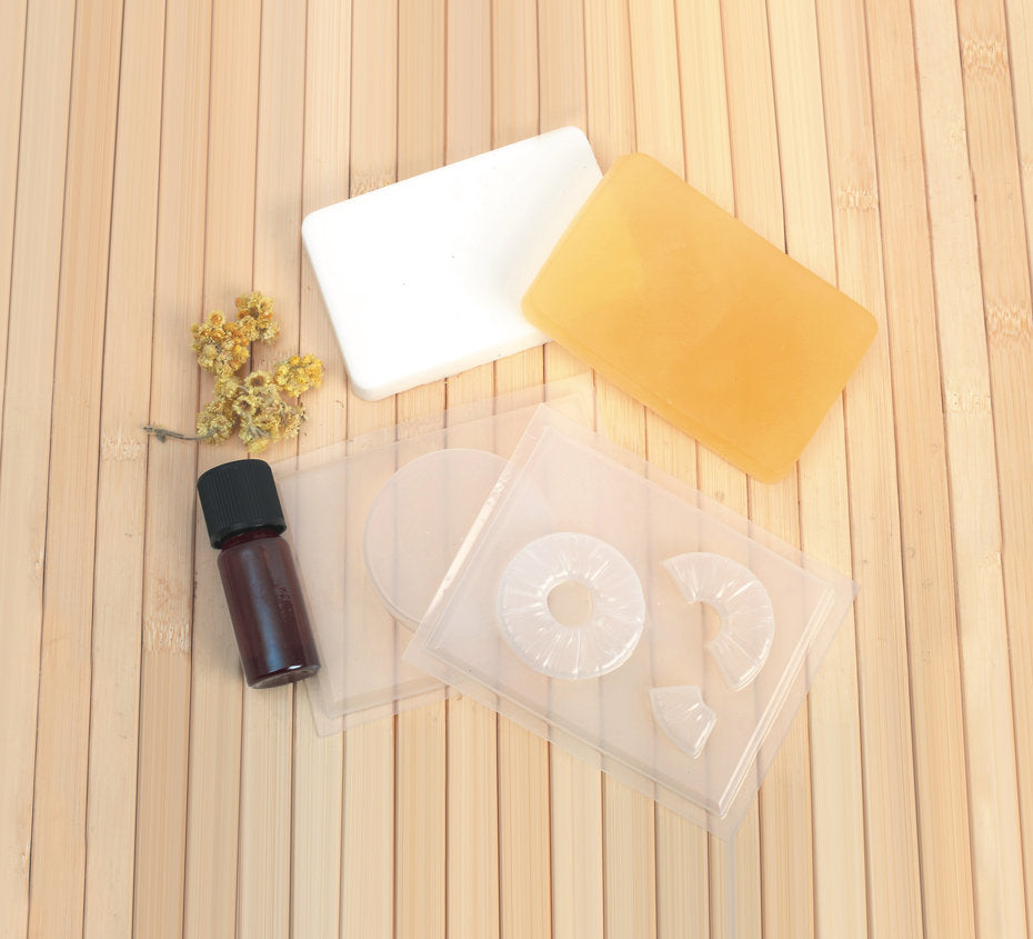 Coffret créatif savon artisanal avec fleurs séchées